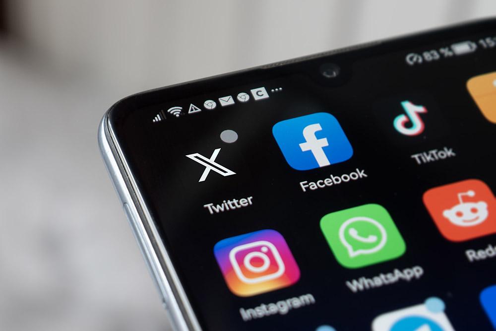 SEO for mobile and social media